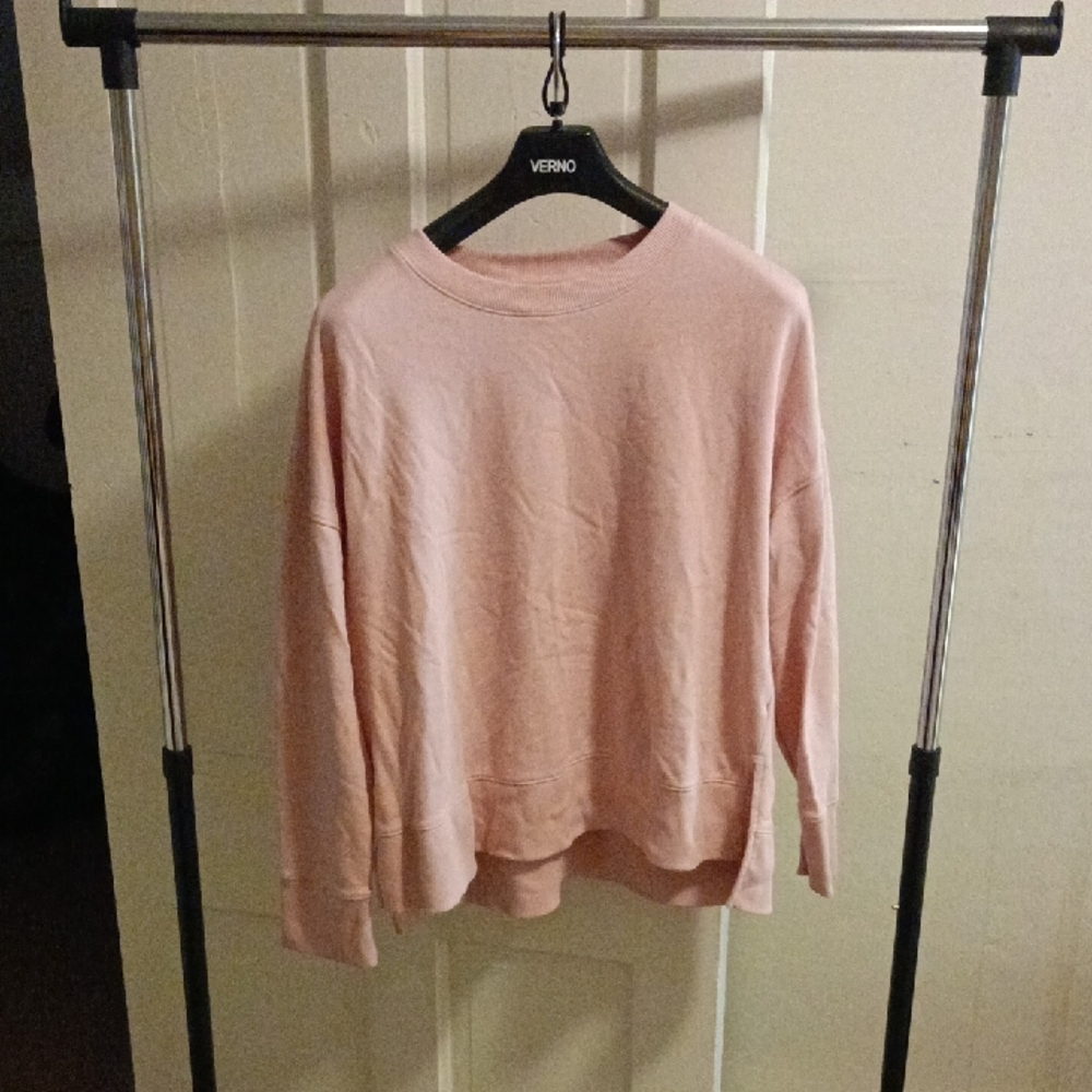 Time and Tru Pink Crew Neck Sweater